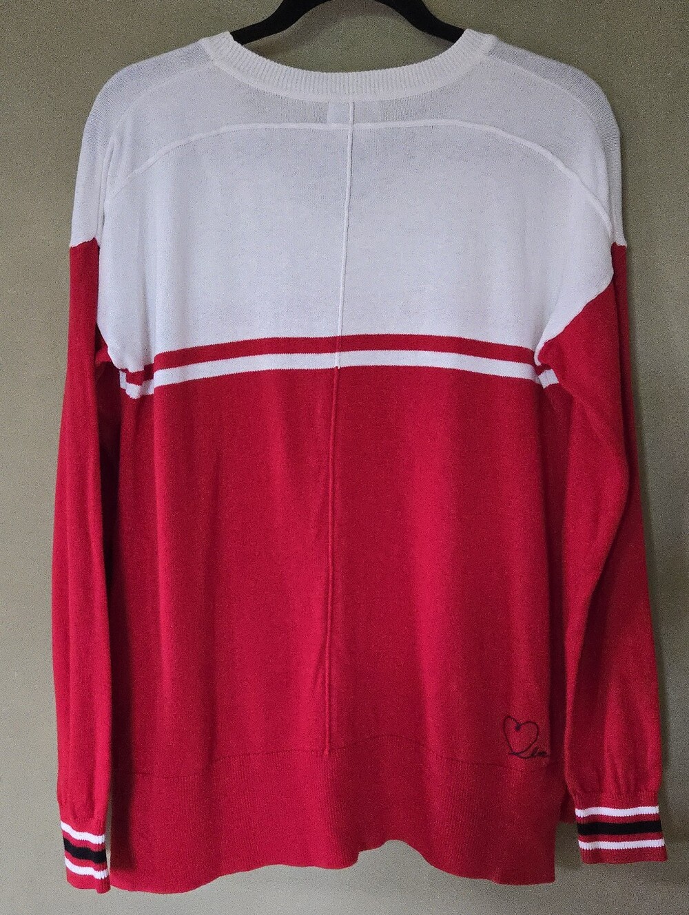 L♡VE Ellen Degeneres | Red & White V-Neck Sweater with Dog Patch, Size M - Picture 3 of 10